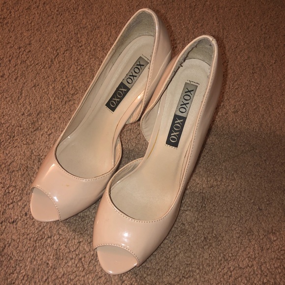 Nude Heels - Picture 2 of 7